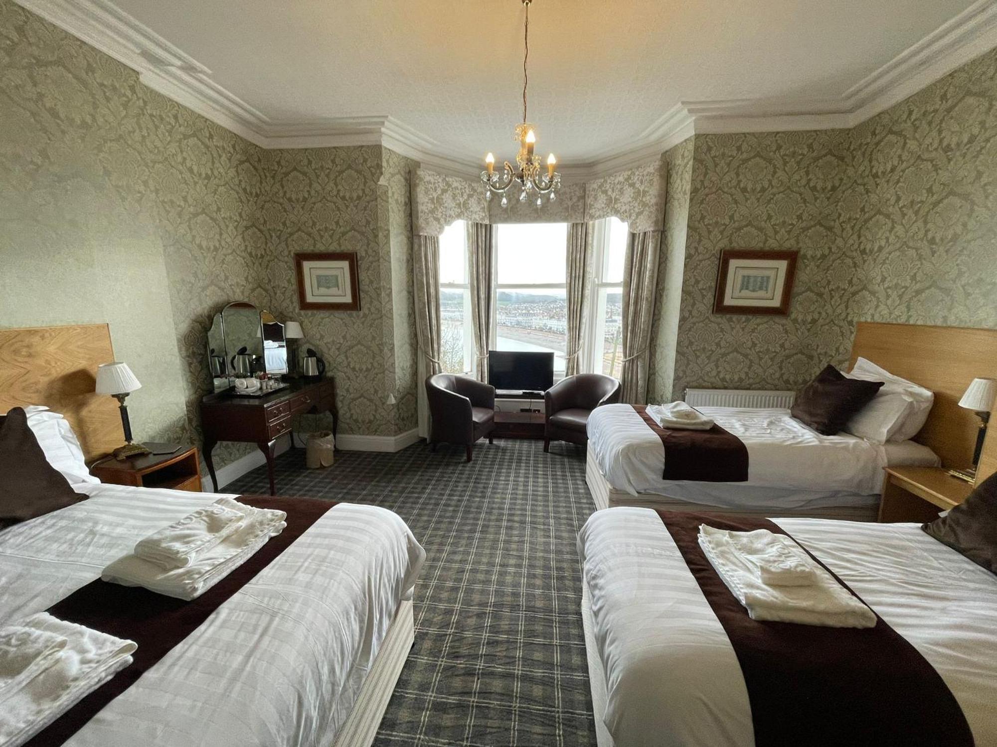 Headlands Hotel Llandudno Bagian luar foto
