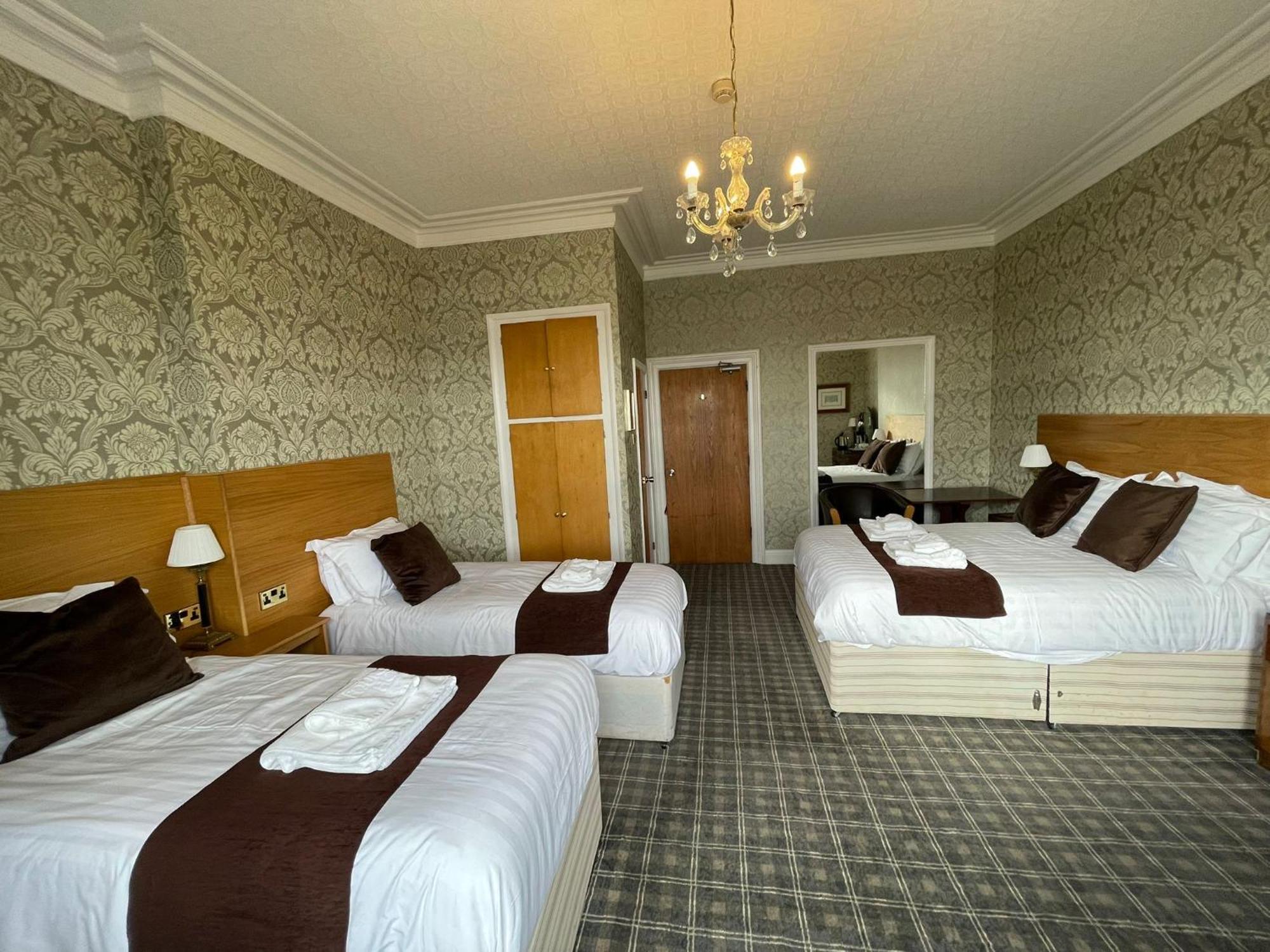 Headlands Hotel Llandudno Bagian luar foto